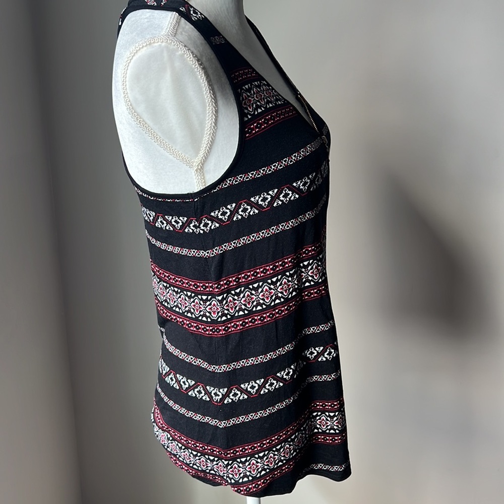 Dynamite Tank Top - Picture 4 of 9